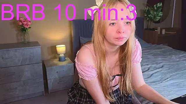 Snapshot of Bellla_Murrr chatting on 03-07-25, 04:13 Bellla Murrr online show from 03-07-25, 04:13