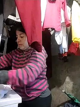 Snapshot of Saori_Sann_ chatting on 10-14-25, 12:00 Saori Sann online show from 10-14-25, 12:00