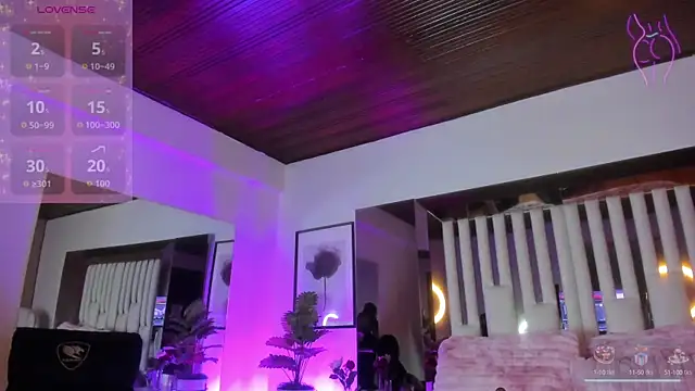 Snapshot of Cloee_Rainbow1 chatting on 10-03-25, 11:40 Cloee Rainbow1 online show from 10-03-25, 11:40