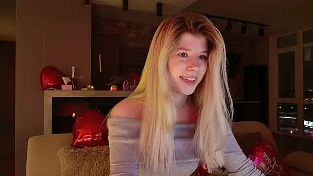 Bella amory online show from 02-15-25, 05:28