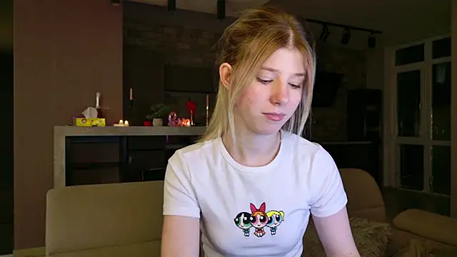 Bella amory online show from 03-06-25, 07:43