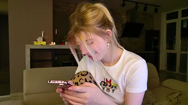 Bella amory online show from 03-06-25, 11:09