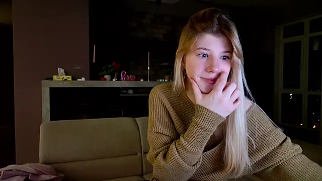 Bella amory online show from 03-17-25, 10:49