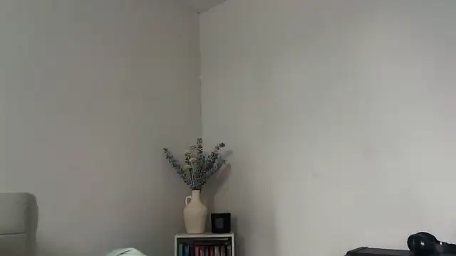 skyejde online show from 02-16-26, 02:35