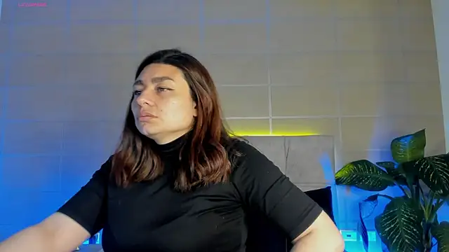  michonne  online show from 10-15-25, 08:31