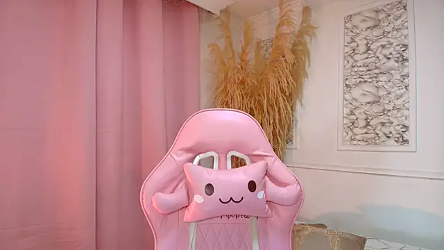 Snapshot of Danella_houston chatting on 02-23-26, 08:50 Danella houston online show from 02-23-26, 08:50