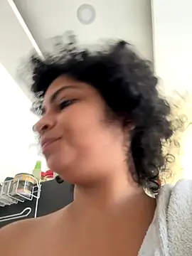 Tana latin online show from 11-16-25, 01:28