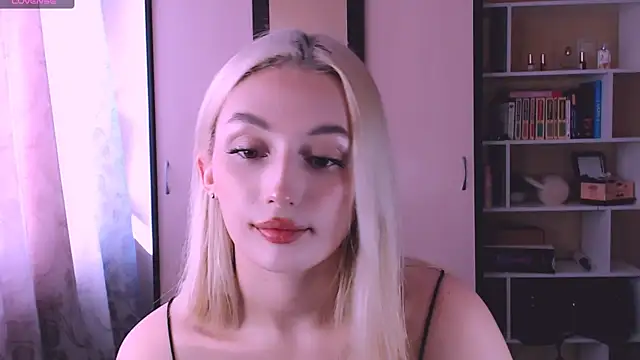 beauty blonde online show from 03-03-25, 09:33