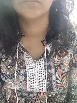 Your cutiepie  online show from 12-05-25, 09:29