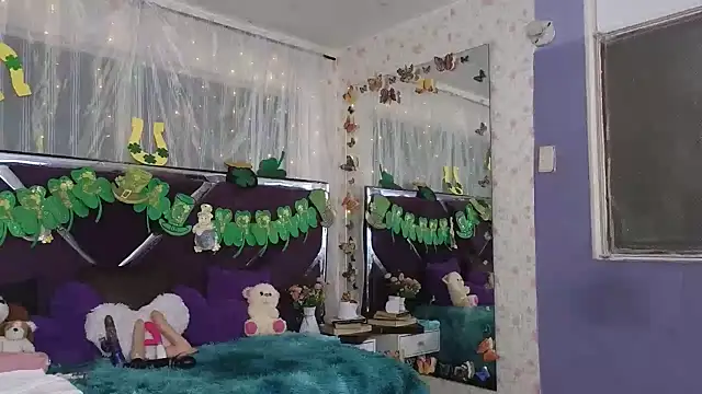 Snapshot of Dary_walker chatting on 03-19-25, 07:38 Dary walker online show from 03-19-25, 07:38