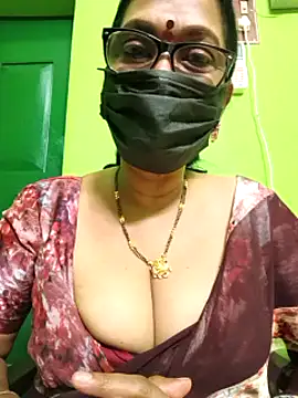 Snapshot of niiveditha chatting on 02-27-25, 04:21 niiveditha online show from 02-27-25, 04:21