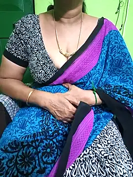 Snapshot of niiveditha chatting on 03-17-25, 09:44 niiveditha online show from 03-17-25, 09:44