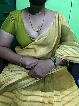 Snapshot of niiveditha chatting on 03-18-25, 02:04 niiveditha online show from 03-18-25, 02:04