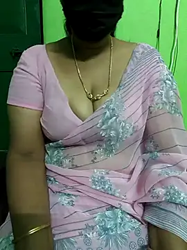 Snapshot of niiveditha chatting on 03-20-25, 12:00 niiveditha online show from 03-20-25, 12:00