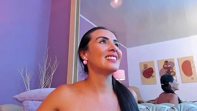 scarlet edwars online show from 02-11-25, 03:08