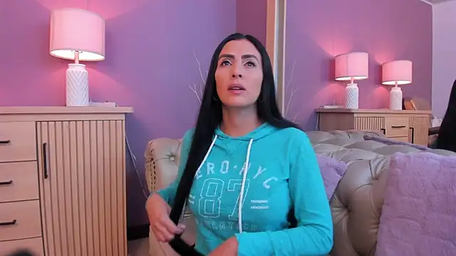 scarlet edwars online show from 03-07-25, 12:12