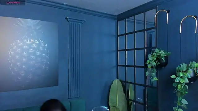 scarlet edwars online show from 09-20-25, 05:36