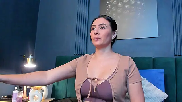 scarlet edwars online show from 02-05-26, 06:45