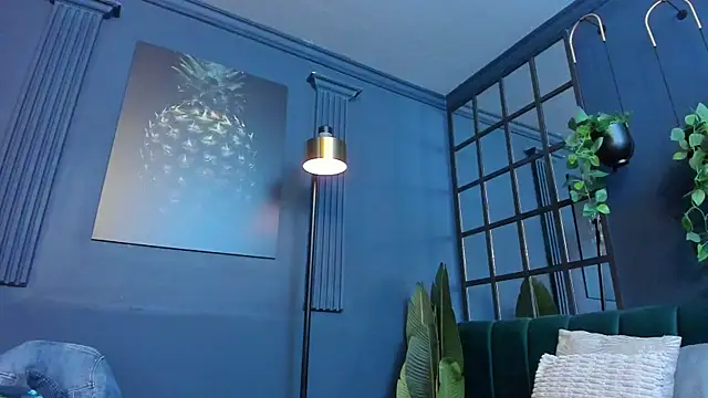 scarlet edwars online show from 02-25-26, 07:23