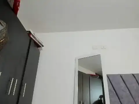 Snapshot of enyelsalas2 chatting on 10-08-25, 01:03 enyelsalas2 online show from 10-08-25, 01:03