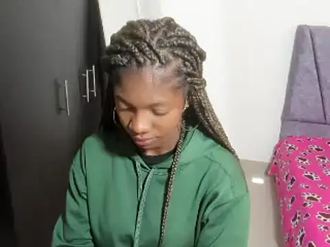 Snapshot of enyelsalas2 chatting on 10-21-25, 02:12 enyelsalas2 online show from 10-21-25, 02:12