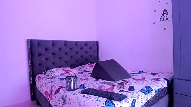 moree Queen online show from 01-09-26, 07:48