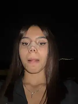 Snapshot of Laura-Khalifa chatting on 02-27-25, 05:13 Laura-Khalifa online show from 02-27-25, 05:13