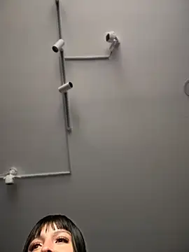 Dulce  Boyd online show from 10-15-25, 01:44