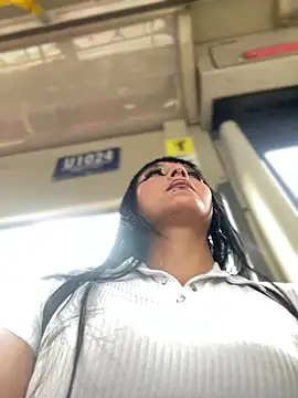 Dulce  Boyd online show from 11-24-25, 01:33