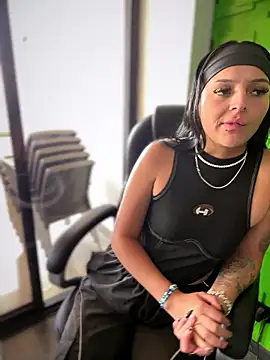 Snapshot of Dulce__Boyd chatting on 01-09-26, 02:20 Dulce Boyd online show from 01-09-26, 02:20