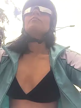 Snapshot of salome_stockman_s chatting on 02-21-26, 02:40 salome stockman s online show from 02-21-26, 02:40