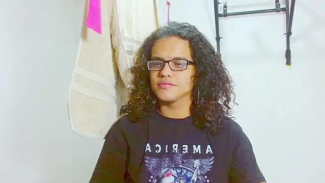 Snapshot of Diane_blossom chatting on 02-10-25, 12:50 Diane blossom online show from 02-10-25, 12:50