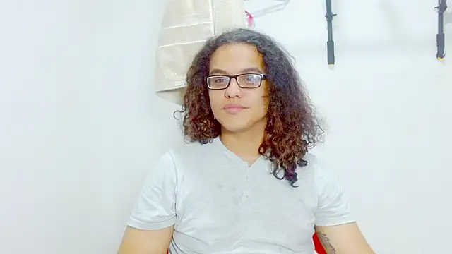 Snapshot of Diane_blossom chatting on 03-20-25, 11:23 Diane blossom online show from 03-20-25, 11:23