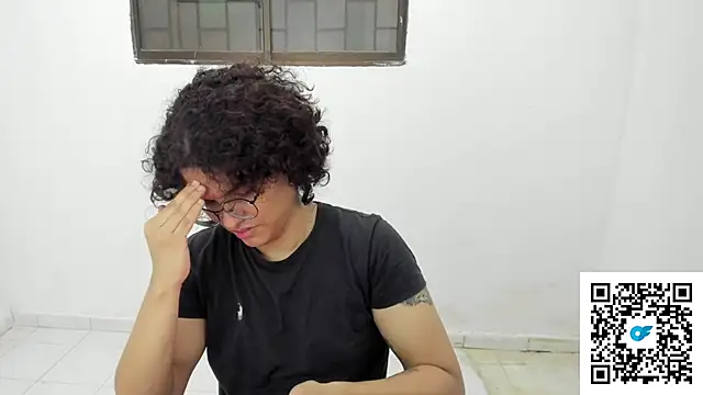 Snapshot of Diane_blossom chatting on 11-15-25, 08:49 Diane blossom online show from 11-15-25, 08:49