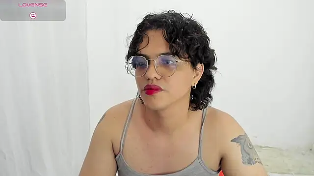 Snapshot of Diane_blossom chatting on 02-15-26, 12:07 Diane blossom online show from 02-15-26, 12:07