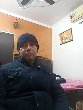 innocentboy1987 online show from 01-13-26, 05:57