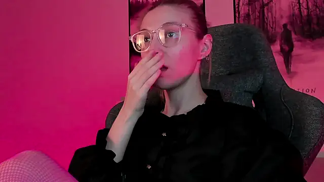 Snapshot of PhilippaAdamas chatting on 03-07-25, 02:15 PhilippaAdamas online show from 03-07-25, 02:15