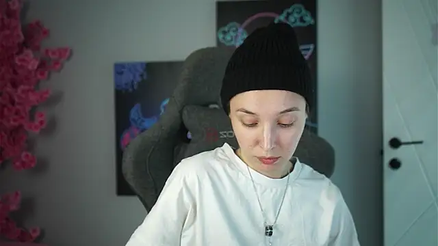 Snapshot of PhilippaAdamas chatting on 10-12-25, 02:54 PhilippaAdamas online show from 10-12-25, 02:54