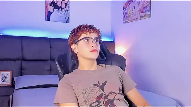 Aiiden 15 online show from 09-27-25, 01:16