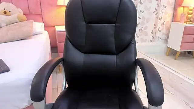 ArianaFranco online show from 04-16-26, 02:07