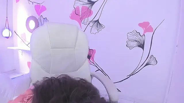 Snapshot of Isabela_Fiorelli chatting on 03-01-25, 06:32 Isabela Fiorelli online show from 03-01-25, 06:32
