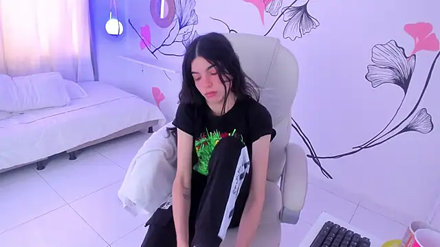 Snapshot of Isabela_Fiorelli chatting on 03-10-25, 12:26 Isabela Fiorelli online show from 03-10-25, 12:26