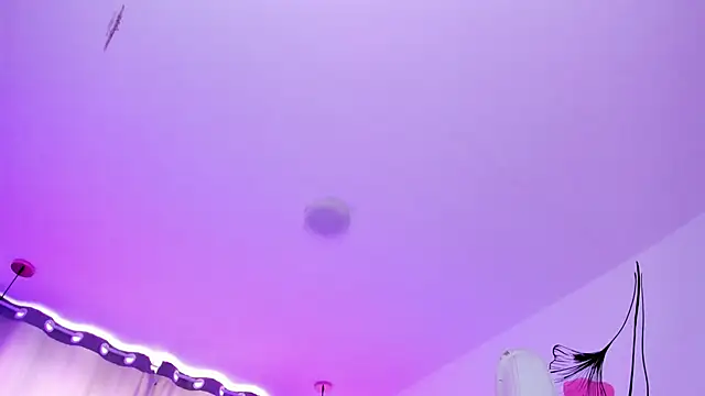 Isabela Fiorelli online show from 10-26-25, 01:17