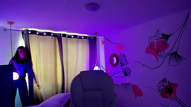 Isabela Fiorelli online show from 11-15-25, 01:18