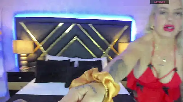 SophieWinsloow online show from 02-08-25, 12:39