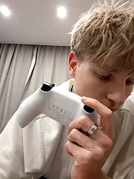 And25bn online show from 10-22-25, 01:50