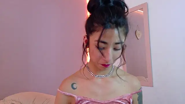 oishii ambar online show from 02-18-25, 05:21