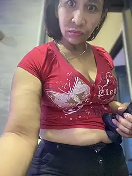 Snapshot of Carola-Ross chatting on 03-19-25, 05:19 Carola-Ross online show from 03-19-25, 05:19