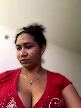 Snapshot of Carola-Ross chatting on 09-11-25, 06:30 Carola-Ross online show from 09-11-25, 06:30