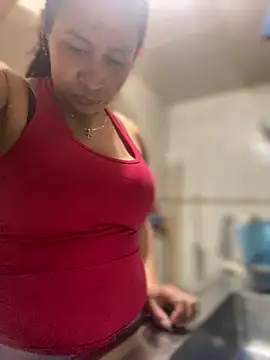 Snapshot of Carola-Ross chatting on 09-15-25, 06:41 Carola-Ross online show from 09-15-25, 06:41